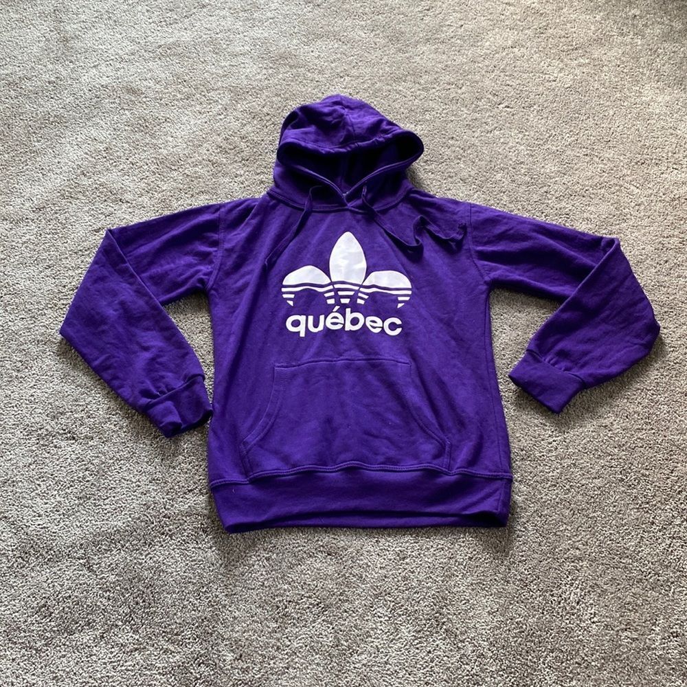 Canada Athletics Hoodie SIZE M